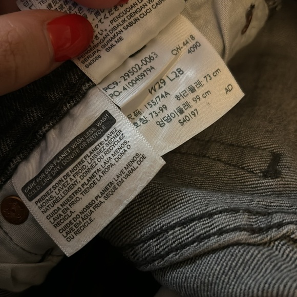 Levi’s 501 Straight Jeans - Picture 2 of 3
